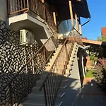 Izabella Apartamok Foeldszint Es Emelet