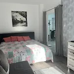 Izabella Apartamok Foeldszint Es Emelet Lejlighed *