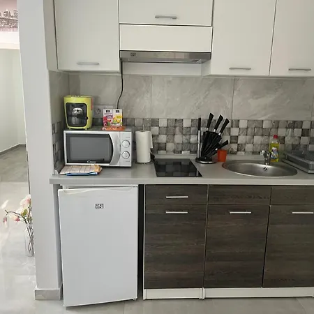 Izabella Apartamok Foeldszint Es Emelet Lejlighed *